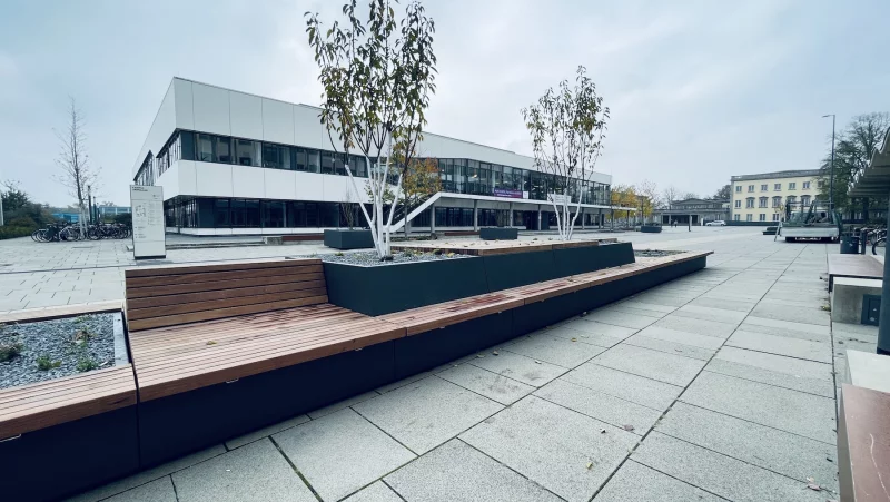 Möblierung und Bepflanzung Campus Sporthochschule